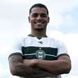 Coritiba anuncia novo atacante e fecha janela de transferências: "Antes tarde"