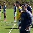Treino do Mirassol: Elenco faz dinâmica em campo