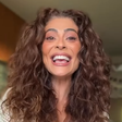 Juliana Paes anuncia saída do posto de rainha de bateria da Viradouro: 'Não posso seguir'