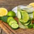 Se você toma apenas água com limão pela manhã, está fazendo errado: o segredo é adicionar pepino