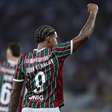 John Kennedy completa 150 jogos e vive boa fase no Fluminense