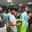 Weverton se emociona com recepção da torcida do Palmeiras em reencontro