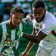 Com um a menos, Vitória busca empate com a Chapecoense na Arena Condá