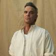 Robbie Williams volta ao Brasil 20 anos depois com a turnê 'BRITPOP'