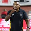 Com aval de Roger, São Paulo tenta tirar volante do Inter: "Saída sem custos"