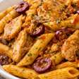 Macarrão com sardinha rápido e fácil que surpreende no sabor