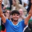 Alcaraz vence tenista da casa e desafia Sinner na final de Monte Carlo