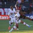 São Paulo tem atleta expulso, joga mal e perde para o Vitória