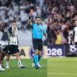Dupla vira desfalque para o Corinthians após expulsão no Dérbi; lateral tem punição dobrada
