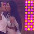 BBB 26: Jordana e Marciele dão beijão em festa; veja o vídeo