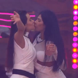BBB 26: Jordana e Marciele dão 'beijo de amiga' na boca em festa; assista