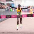 Queniana Peres Jepchirchir desiste da Maratona de Londres após lesão