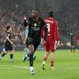 PSG vence o Liverpool em Anfield e avança à semifinal da Champions