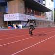 Robô chinês corre 100 metros em 10 segundos e chega perto da marca de Usain Bolt