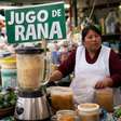 Experiência exótica ou elixir milagroso? Jugo de rana move mercados andinos