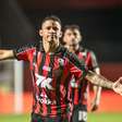 Vitória vence com time misto, reage após susto e assume liderança do grupo na Copa do Nordeste