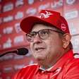 Invencibilidade anima, e Guto Ferreira elogia campanha do Vila Nova: "Um momento"