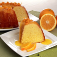 Bolo de laranja fofinho com sabor intenso e refrescante