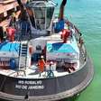 Rebocador de navios usa combustível 100% limpo