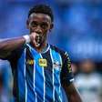 Gabriel Mec faz seu primeiro gol como profissional e Grêmio vence o Coritiba