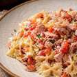 Salada de macarrão com atum sem maionese rápida e fácil