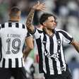 Botafogo termina mês invicto e se blinda do caos nos bastidores