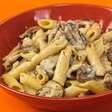 Macarrão ao molho de cogumelos: cremoso, sofisticado e prático