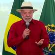 Lula faz piada com fotógrafo e silencia sobre derrotas no Congresso em evento no Planalto