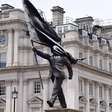 Banksy revela mistério de estátua que apareceu de um dia para o outro no centro de Londres