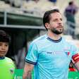 Capitão e garçom, Lucas Sasha comemora vitória e classificação do Fortaleza: 'Jogamos pra isso'