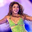 Show da Shakira em Copacabana: cantora atrasa 1 hora, mas compensa com espetáculo recheado de hits, presença de Anitta, Ivete Sangalo e mais. Veja TUDO o que rolou!