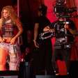Por que Shakira atrasou show no Rio em mais de 1h, segundo transmissão