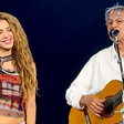 Após cantar com Shakira, Caetano Veloso fará turnê na Europa, que pode ser a última da carreira