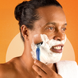 BIC lança campanha com Ronaldinho Gaúcho no Brasil