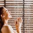 Banho para início de mês: atraia prosperidade e boas energias