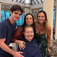 Faustão completa 76 anos e surge em fotos raras com a família: 'Dia do meu herói'