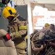 Bombeiros mostram destruição de prédio atingido por avião em Belo Horizonte (MG)