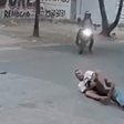 Homem usa golpes de jiu-jitsu para desarmar criminoso durante assalto no Rio de Janeiro