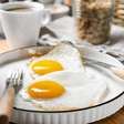O que acontece com o corpo ao comer proteína no café da manhã