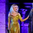 Sabrina Carpenter e Stevie Nicks cantam 'Landslide' no Met Gala; assista