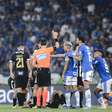 Trio de Cruzeiro e Atlético-MG é denunciado pelo STJD após expulsões