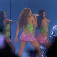 O que fisioterapeutas perceberam e você não no show da Shakira