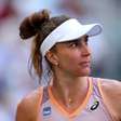 Bia Haddad volta a oscilar e amarga eliminação na estreia do Roma Open para 127ª do ranking