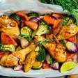Almoço proteico: 5 receitas leves com frango e peixe para o dia a dia