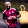 Executivo do Corinthians revela que Memphis aceitou redução salarial para renovar