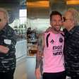 Messi realiza sonho de conhecer Carlos Villagrán, o Quico de 'Chaves'; veja o encontro