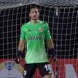 Ex-Palmeiras e Flamengo, Viña vira goleiro em jogo do River Plate