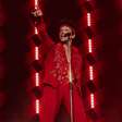 Bruno Mars reforça conexão com fãs latinos e lança versão em espanhol de "Risk It All"