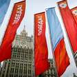 Rússia celebra dia da derrota nazista com desfile reduzido, segurança reforçada e medo de ataque ucraniano