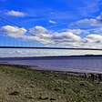 Com um vão central de 1.410 metros, a ponte Humber na Inglaterra é um marco da engenharia suspensa que cruza o estuário de Humber